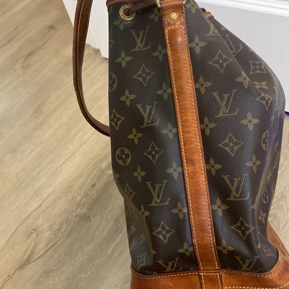 Louis Vuitton Noé Bag Authenticated - Picture 9 of 17